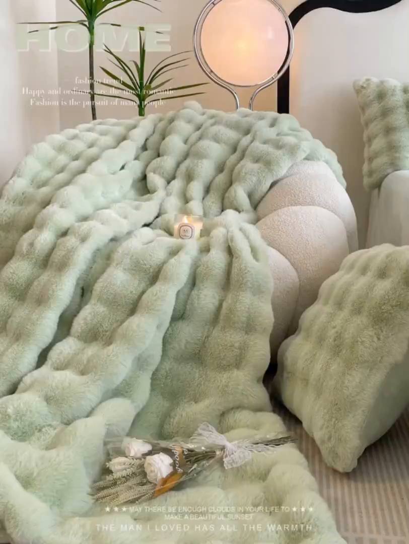 91家纺网 家纺一手货源 找家纺 大元 2025新款A类280g保暖大泡泡兔毛绒四件套 抹茶绿