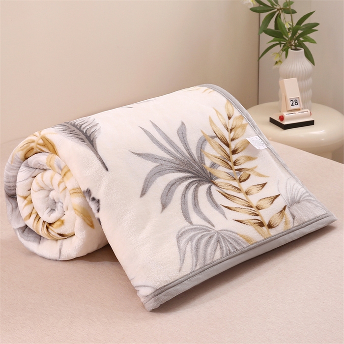 爱派 2025年新款230g印花牛奶绒卷边毛毯盖坦毯子 花枝曼妙