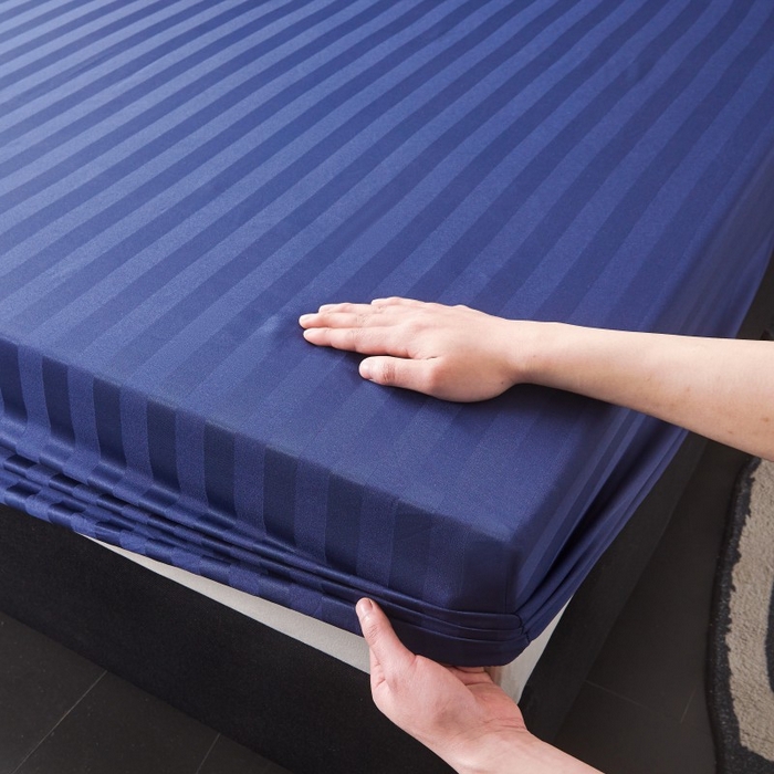 91家纺网 家纺一手货源 找家纺 梵克保罗 2025新款DT系列缎条工艺色丁枕套 DT-藏青