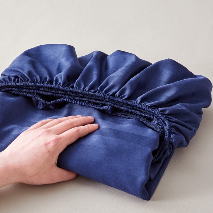 91家纺网 家纺一手货源 找家纺 梵克保罗 2025新款DT系列缎条工艺色丁枕套 DT-藏青