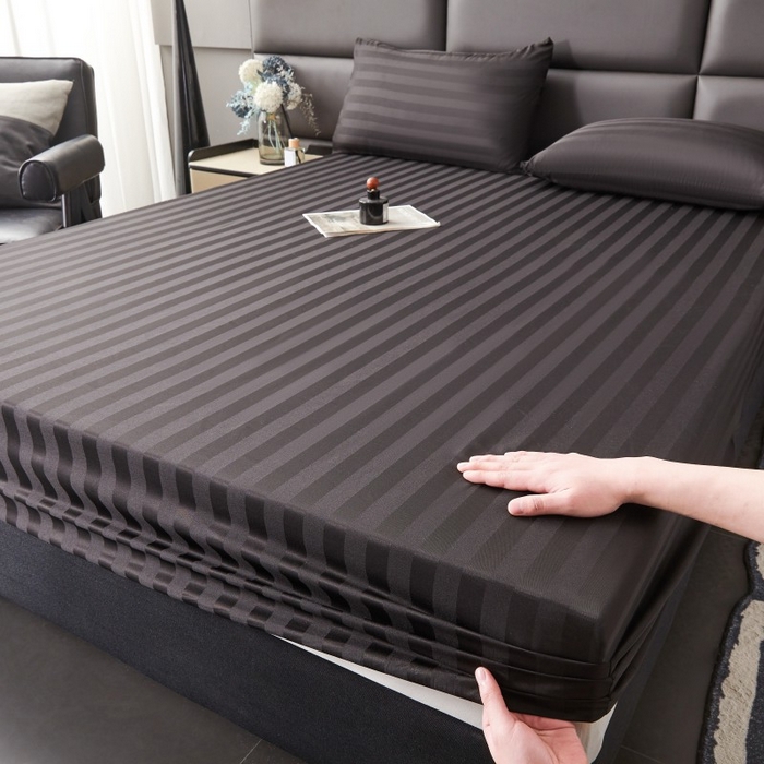 91家纺网 家纺一手货源 找家纺 梵克保罗 2025新款DT系列缎条工艺色丁枕套 DT-黑