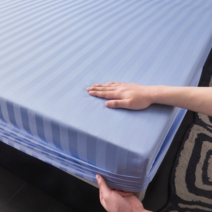 91家纺网 家纺一手货源 找家纺 梵克保罗 2025新款DT系列缎条工艺色丁枕套 DT-淡蓝