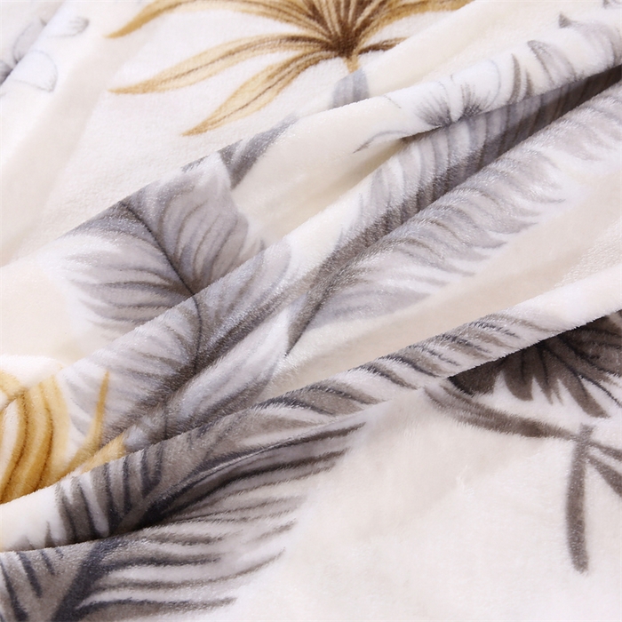 91家纺网 家纺一手货源 找家纺 （总）爱派 2025年新款230g印花牛奶绒包边毛毯盖坦毯子