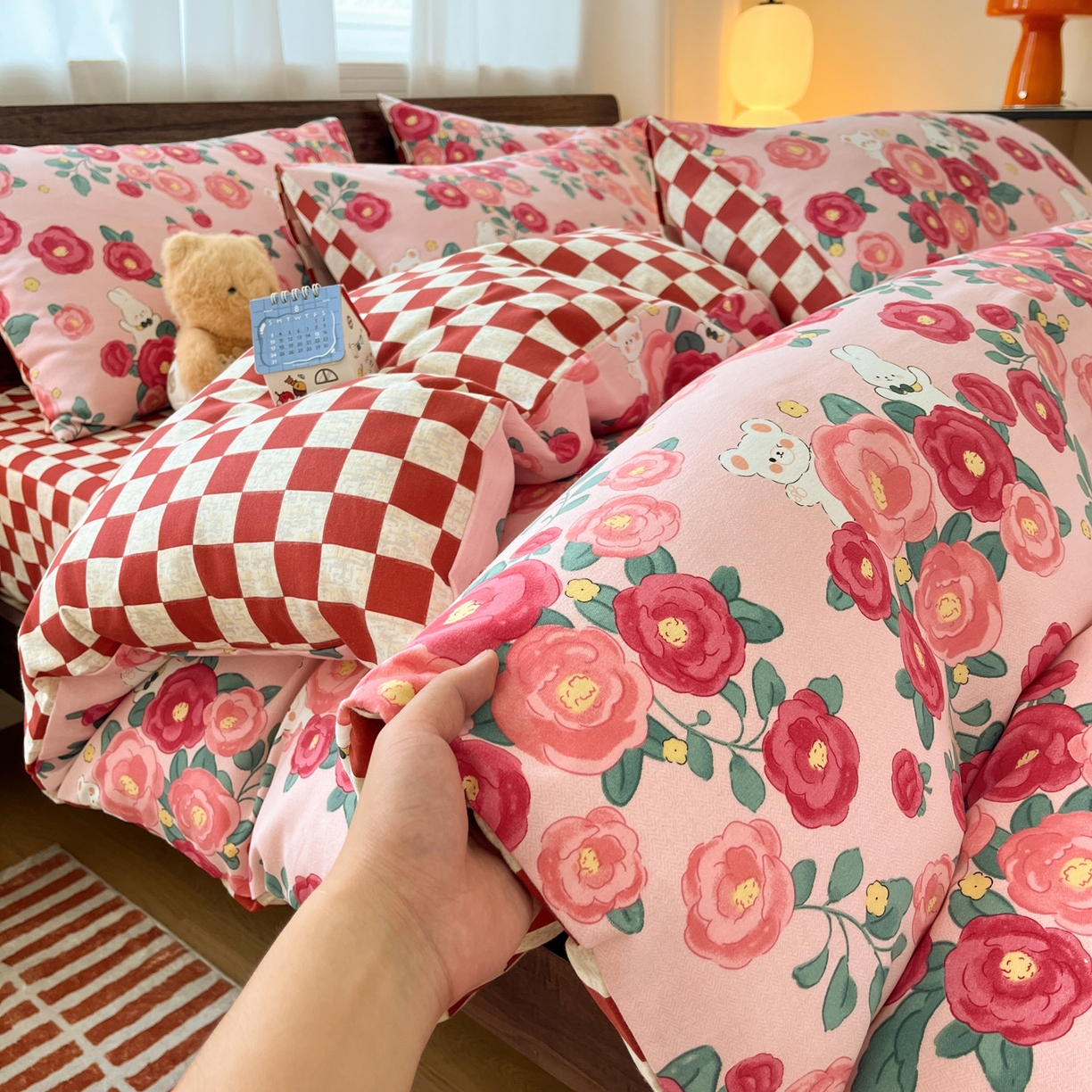 91家纺网 家纺一手货源 找家纺 典曼家纺 2025新款原棉磨毛印花四件套 花期