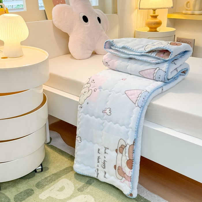 91家纺网 家纺一手货源 找家纺 禧缘家纺（原梦想家） 2025秋冬新款儿童加厚三层夹棉牛奶绒毛毯冬季双面绒保暖盖毯 奶油小狗