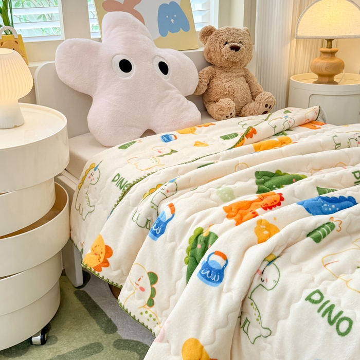 91家纺网 家纺一手货源 找家纺 禧缘家纺（原梦想家） 2025秋冬新款儿童加厚三层夹棉牛奶绒毛毯冬季双面绒保暖盖毯 多彩恐龙