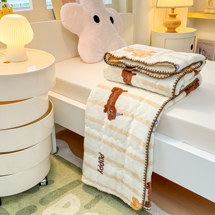 91家纺网 家纺一手货源 找家纺 禧缘家纺（原梦想家） 2025秋冬新款儿童加厚三层夹棉牛奶绒毛毯冬季双面绒保暖盖毯 萌趣伙伴