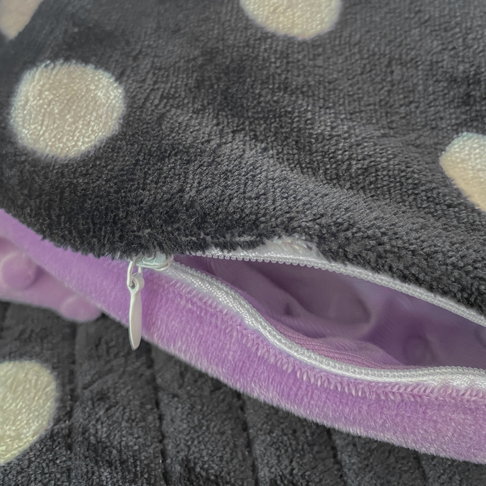 91家纺网 家纺一手货源 找家纺 尚美 2025新款豆豆绒牛奶绒大花边床盖四件套-系列2（床盖花边随机） 黑波点