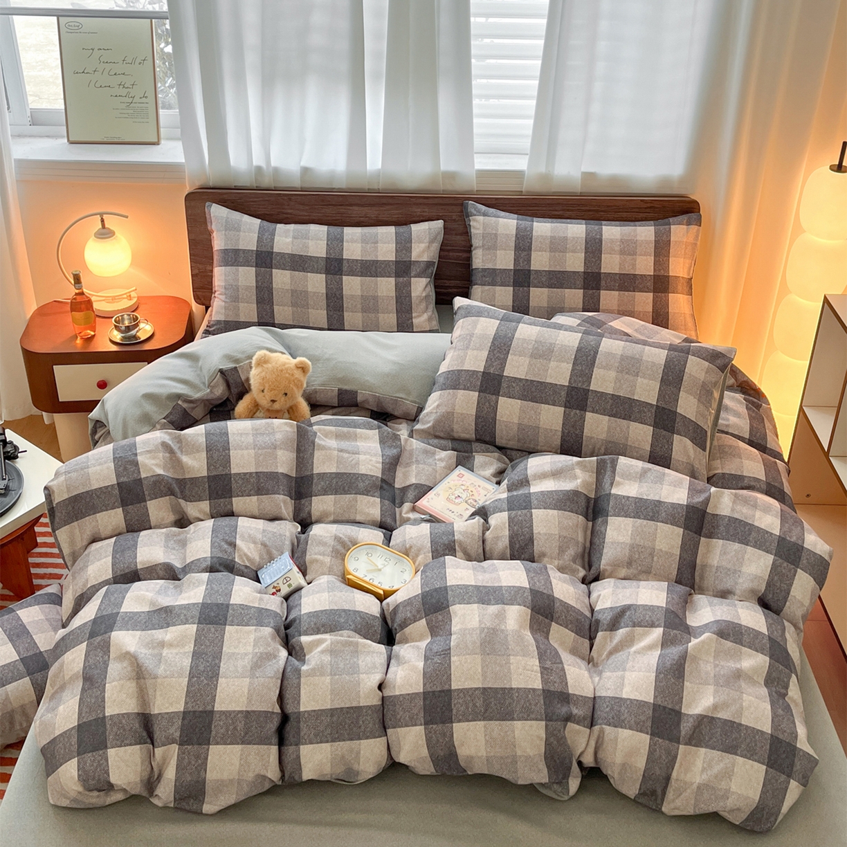 91家纺网 家纺一手货源 找家纺 典曼家纺 2025新款原棉磨毛印花四件套 朗格-灰