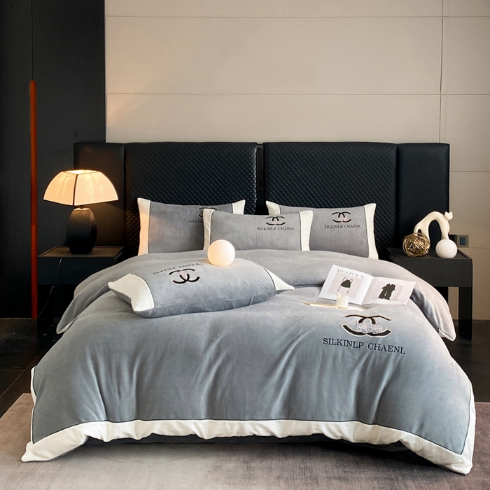 绒世界 2025秋冬小香风香奈系列牛奶绒四件套 都市灰