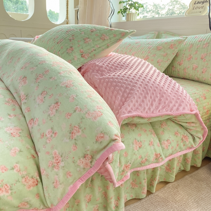 91家纺网 家纺一手货源 找家纺 尚美 2025新款豆豆绒牛奶绒大花边床盖四件套-系列2（床盖花边随机） 梅野