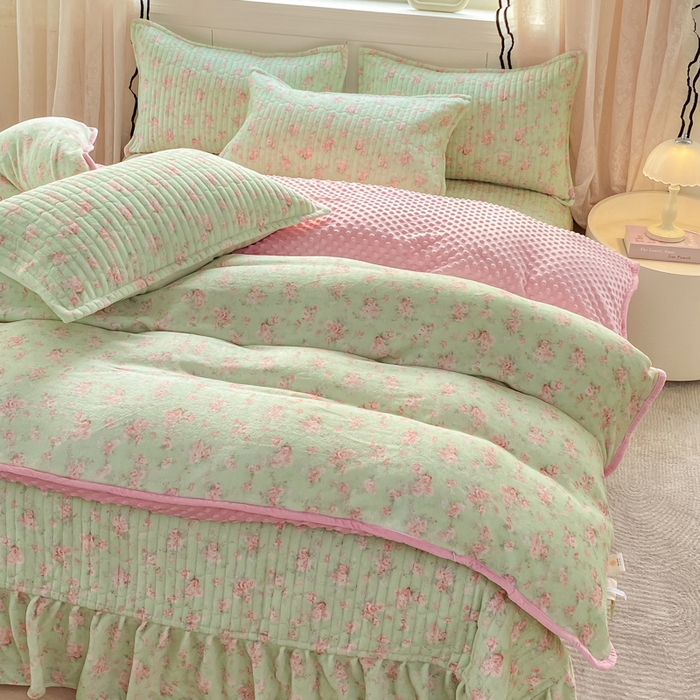 91家纺网 家纺一手货源 找家纺 尚美 2025新款豆豆绒牛奶绒大花边床盖四件套-系列2（床盖花边随机） 梅野