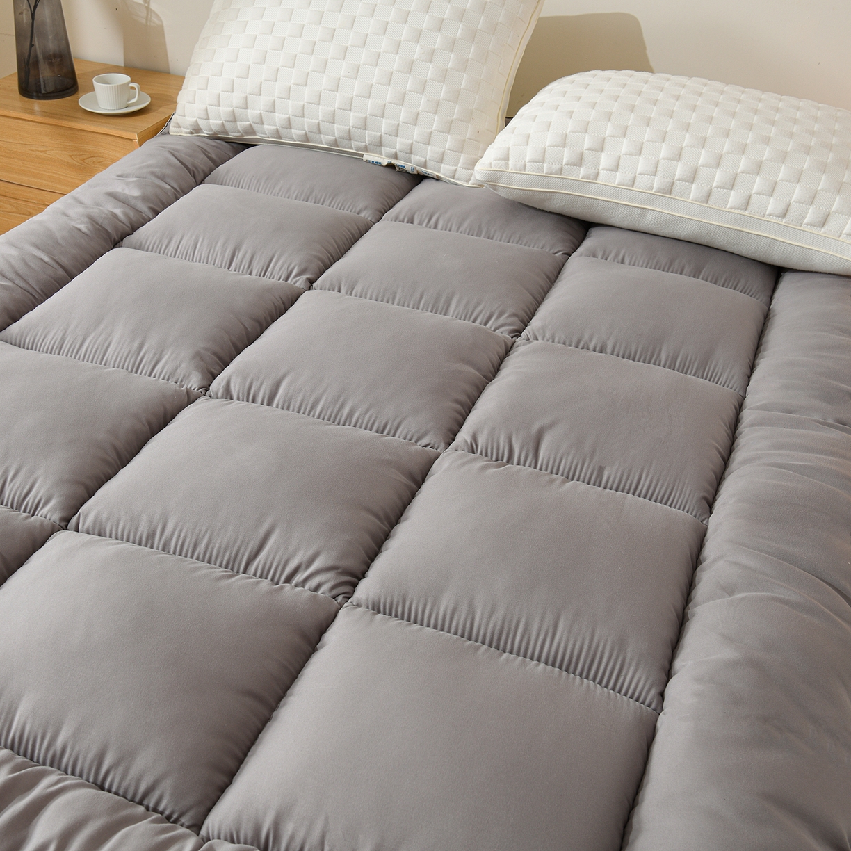 91家纺网 家纺一手货源 找家纺 预言家纺 2025新款黄边立体床垫床褥系列 白边灰