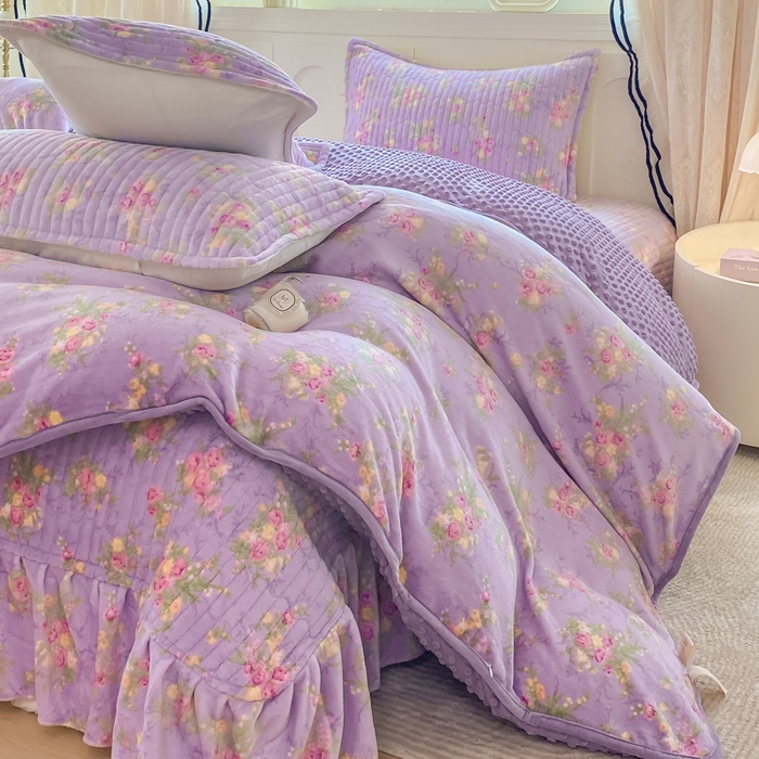 91家纺网 家纺一手货源 找家纺 尚美 2025新款豆豆绒牛奶绒大花边床盖四件套-系列2（床盖花边随机） 紫苏