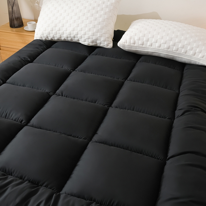 91家纺网 家纺一手货源 找家纺 预言家纺 2025新款黄边立体床垫床褥系列 黄边黑色