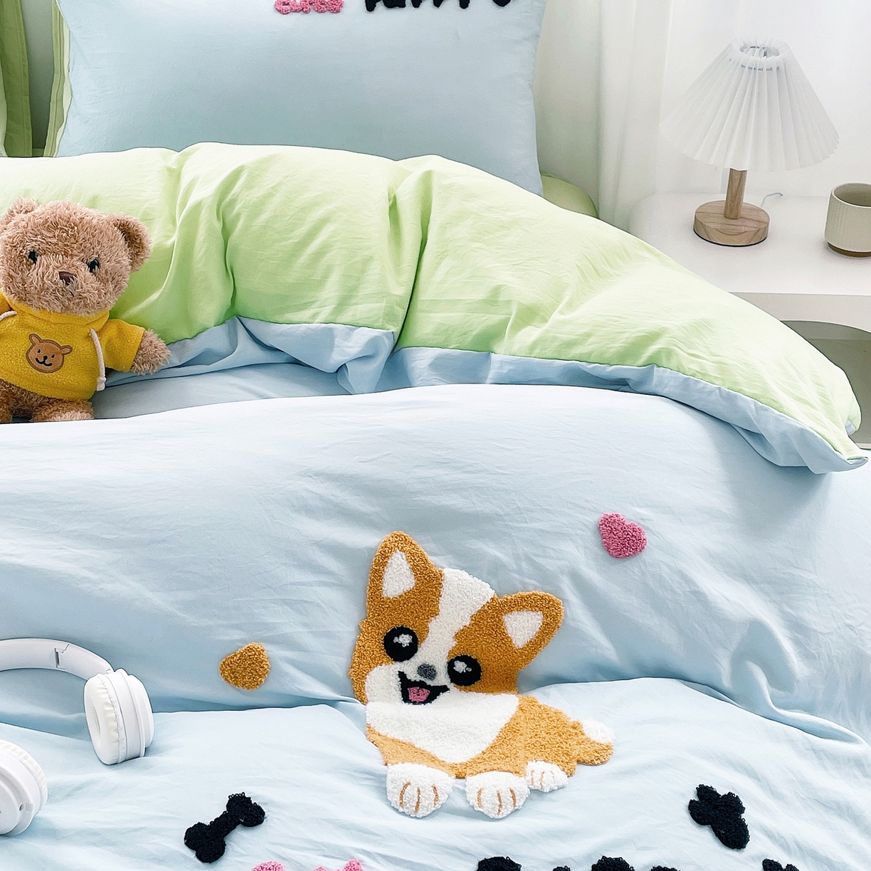 91家纺网 家纺一手货源 找家纺 三叁三 2025新款亲肤云柔水洗棉卡通毛巾绣四件套 可爱狗-蓝