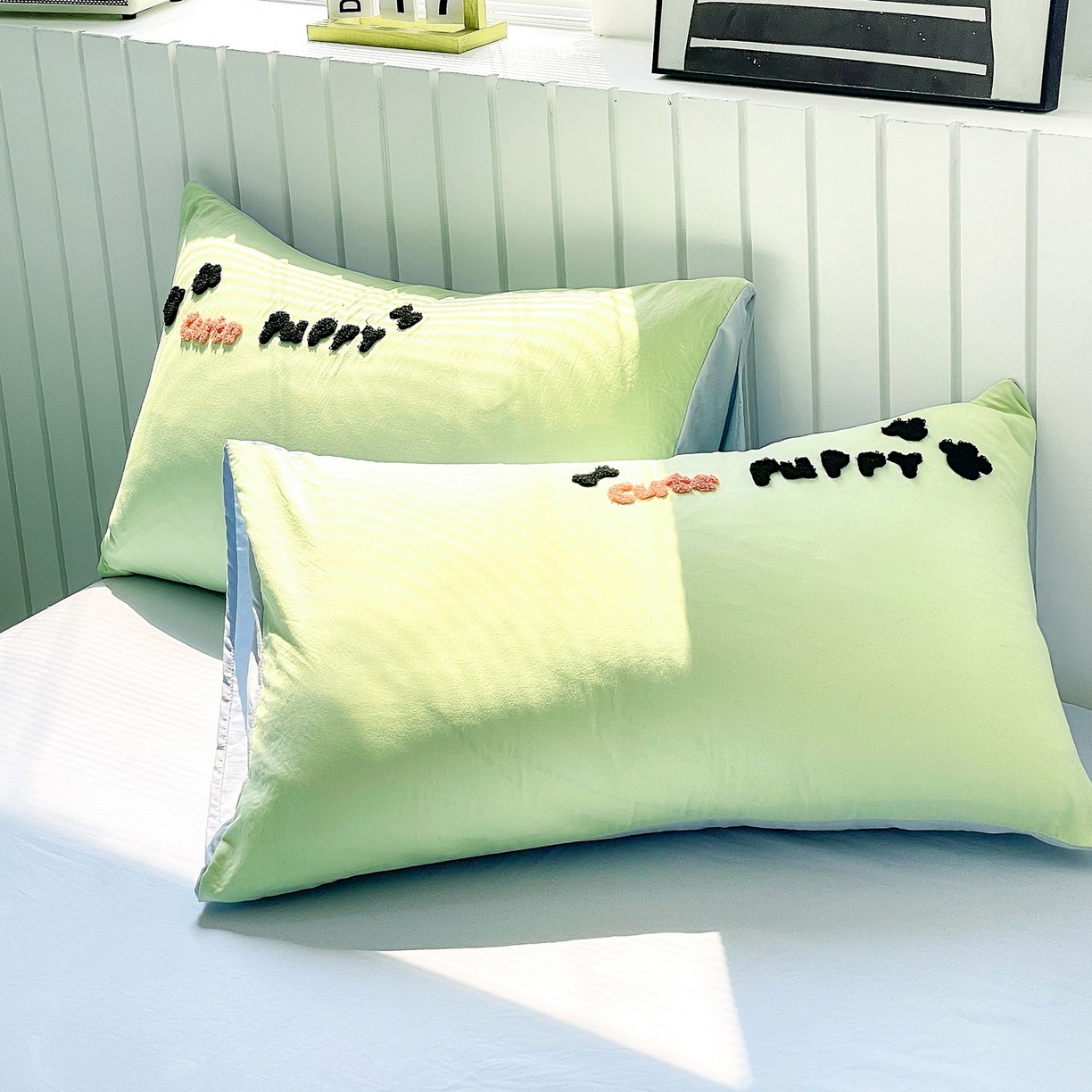 91家纺网 家纺一手货源 找家纺 三叁三 2025新款亲肤云柔水洗棉卡通毛巾绣四件套 可爱狗-绿