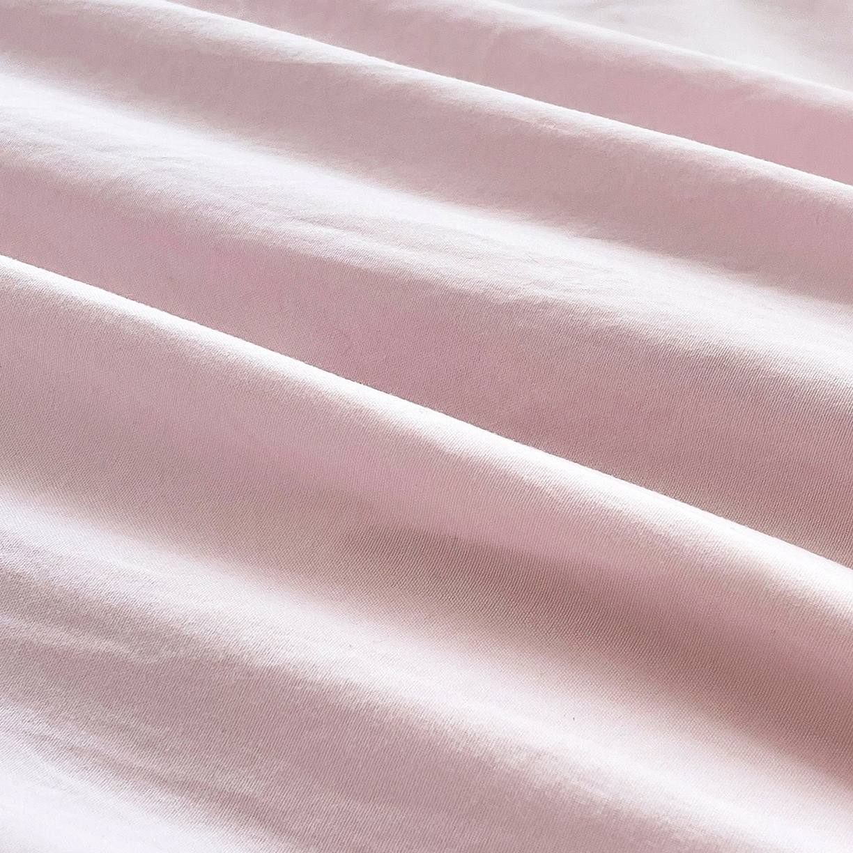 91家纺网 家纺一手货源 找家纺 三叁三 2025新款亲肤云柔水洗棉卡通毛巾绣四件套 喵喵鱼-粉