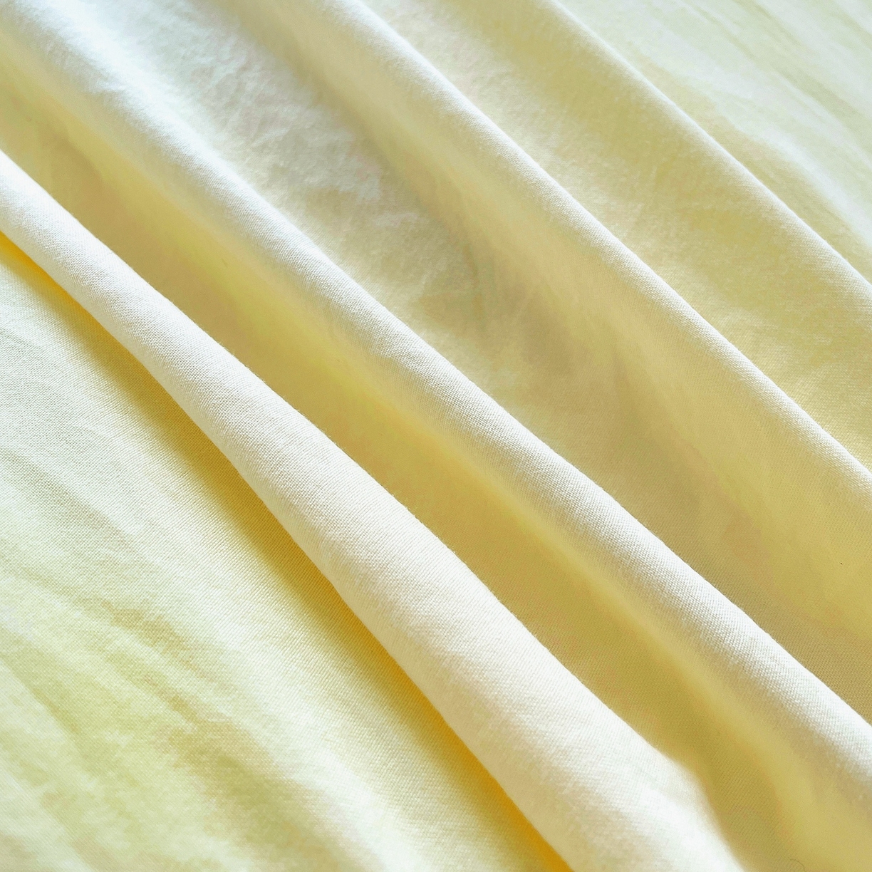 91家纺网 家纺一手货源 找家纺 三叁三 2025新款亲肤云柔水洗棉卡通毛巾绣四件套 喵喵鱼-浅黄