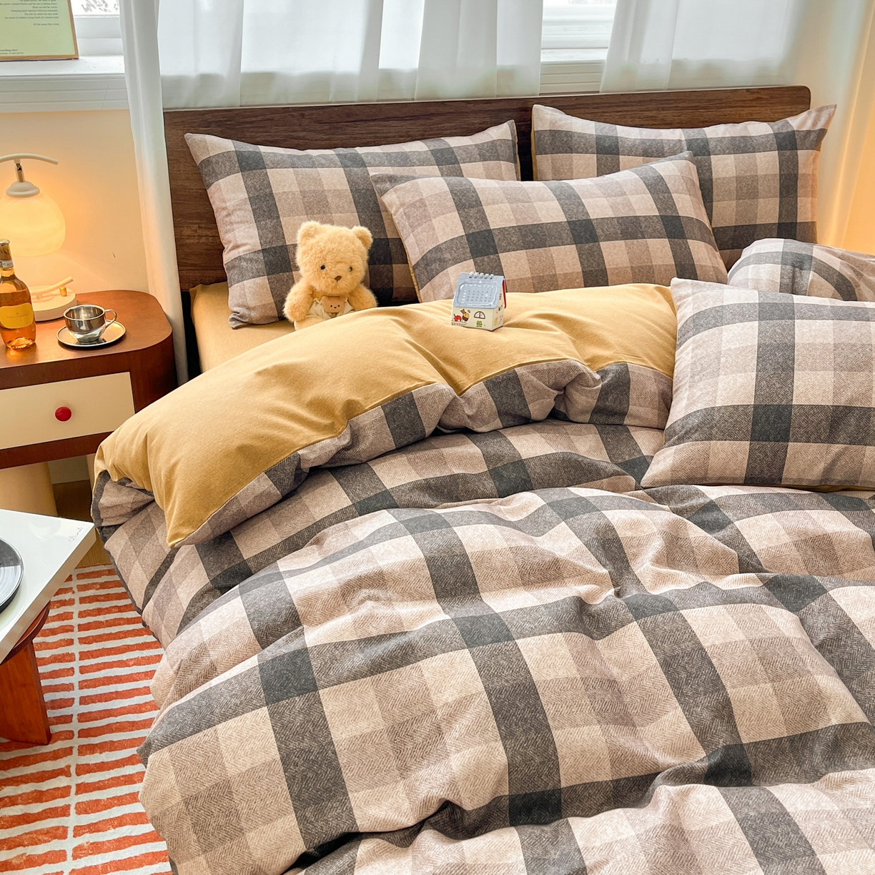 91家纺网 家纺一手货源 找家纺 典曼家纺 2025新款原棉磨毛印花四件套 朗格-咖