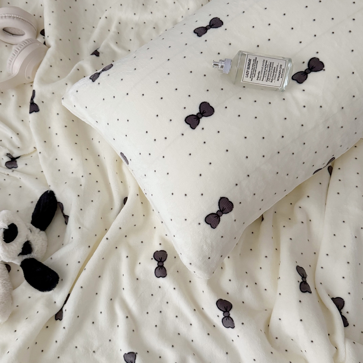 91家纺网 家纺一手货源 找家纺 航途席业 2025新款200g牛奶绒羊羔绒毛毯 波点蝴蝶结