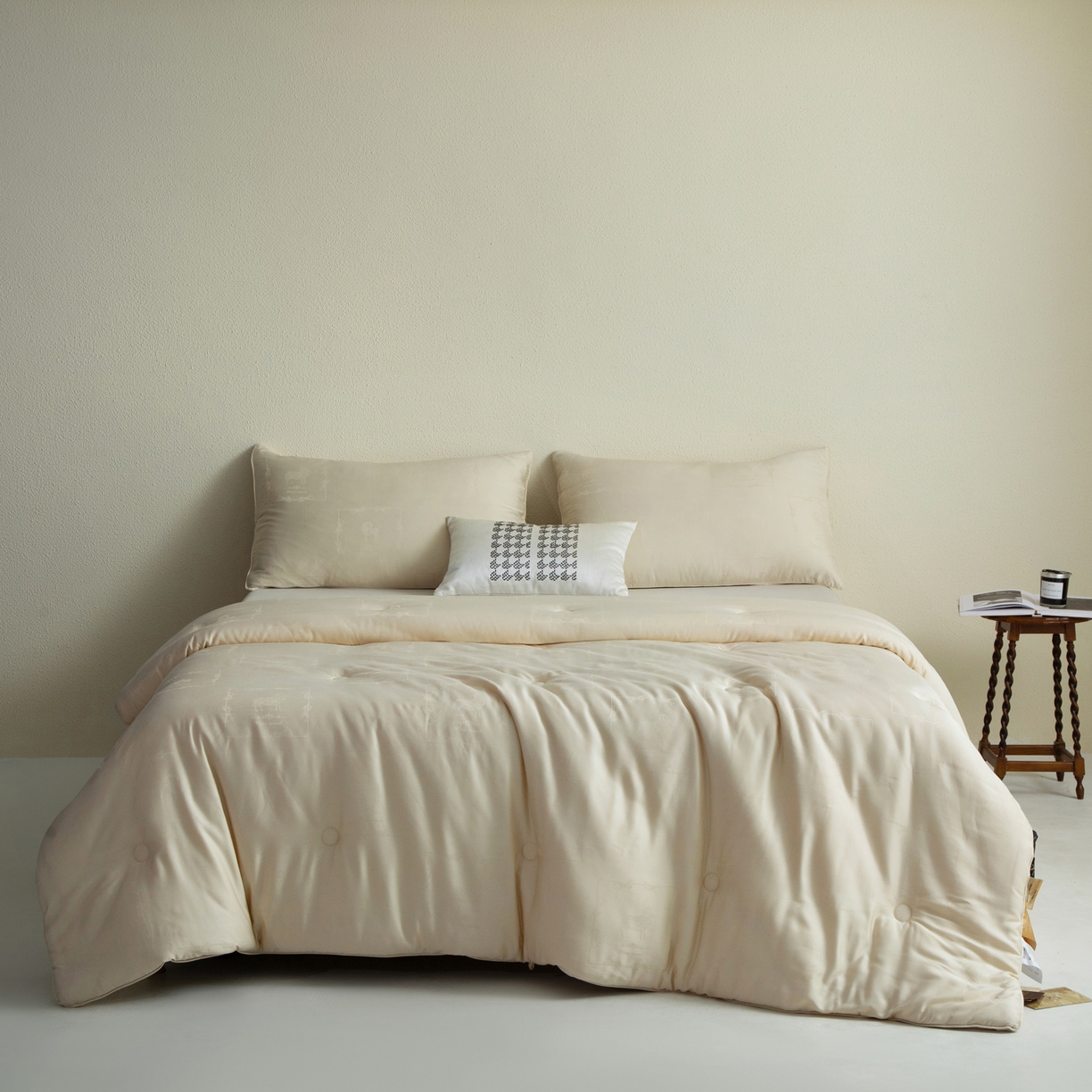 91家纺网 家纺一手货源 找家纺 （总）桂雅居 2025新款金糯羊-凯斯米尔羊毛蚕丝提花被被子被芯