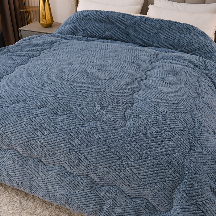 91家纺网 家纺一手货源 找家纺 预言家纺 2025新款提花双面绒冬被系列 双面绒蓝灰