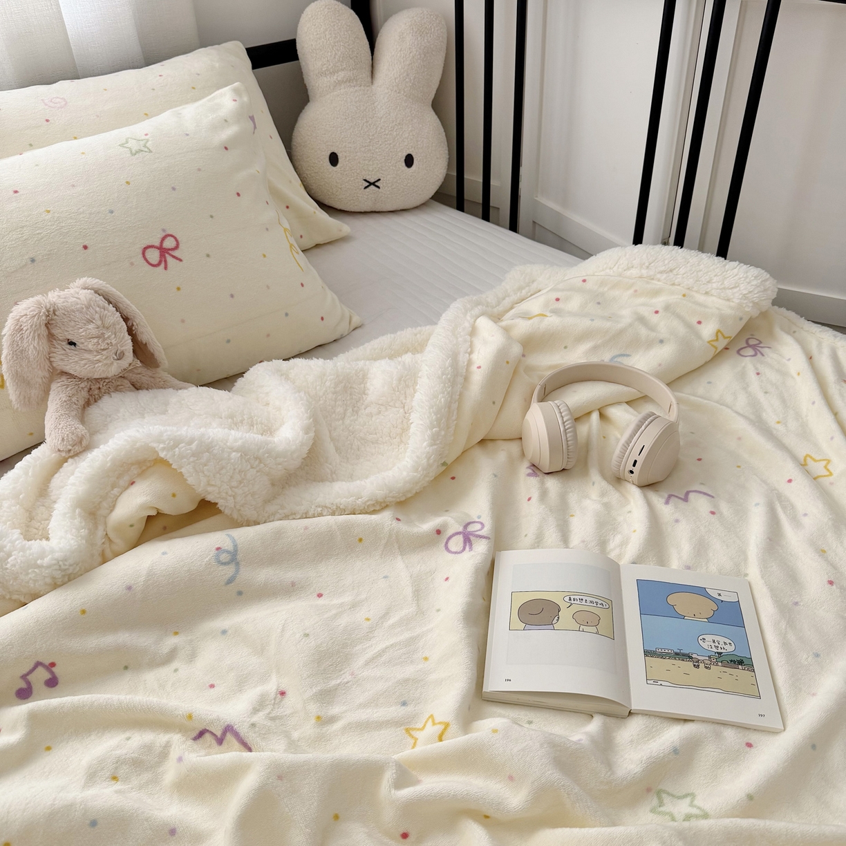 91家纺网 家纺一手货源 找家纺 航途席业 2025新款200g牛奶绒羊羔绒毛毯 彩色波点