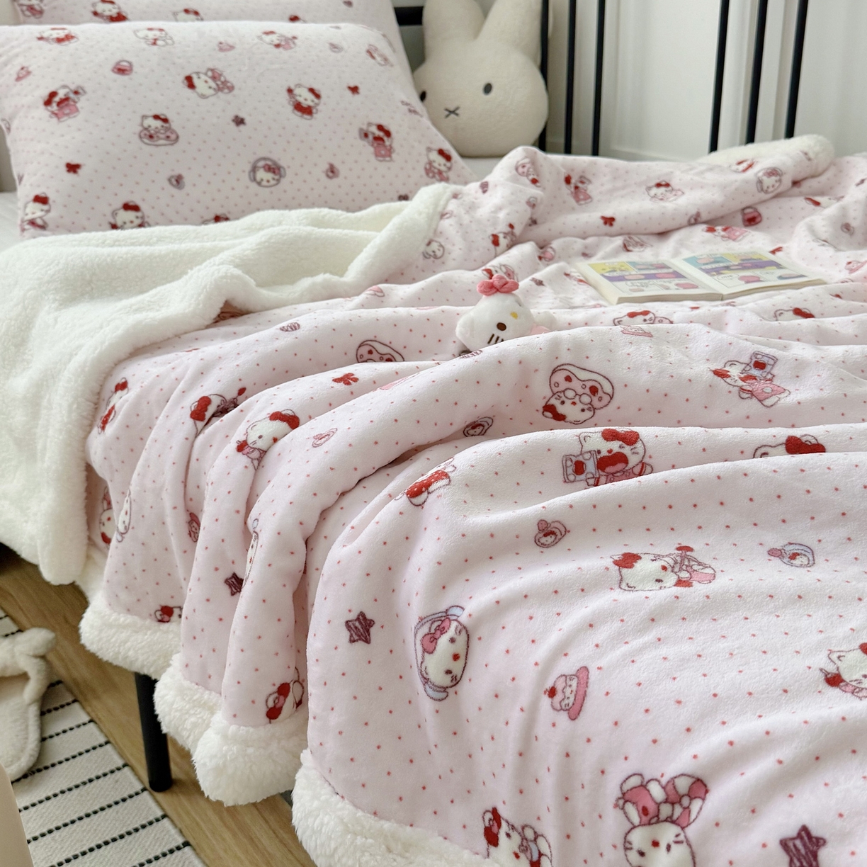 91家纺网 家纺一手货源 找家纺 航途席业 2025新款200g牛奶绒羊羔绒毛毯 超甜小猫咪