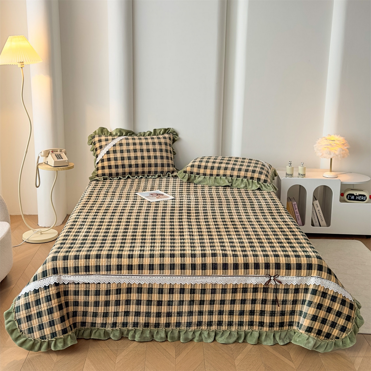 91家纺网 家纺一手货源 找家纺 （总）恒爱家纺 2025新款牛奶绒夹棉花边床盖系列三件套