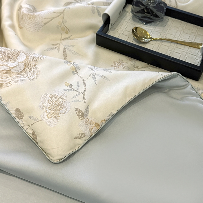 91家纺网 家纺一手货源 找家纺 梵克保罗 2025春夏新品莱赛尔天丝数码印花嵌绳单夏被 妍艺