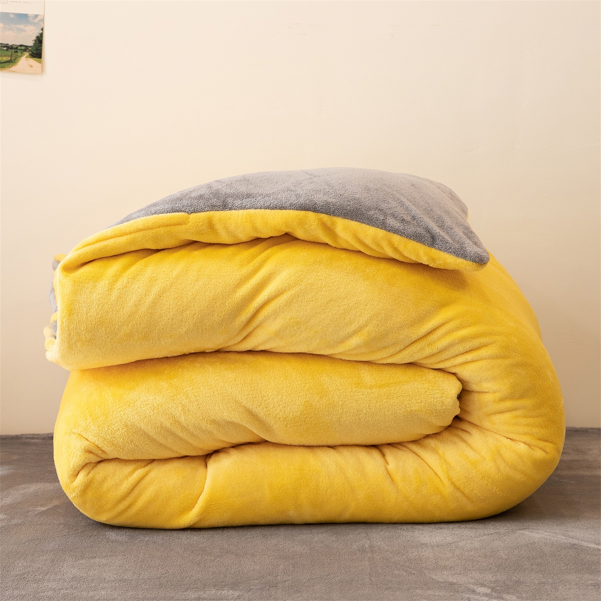 91家纺网 家纺一手货源 找家纺 兰紫橙家纺 2025新款双面绒纯色双拼牛奶绒四件套 鹅黄+浅灰