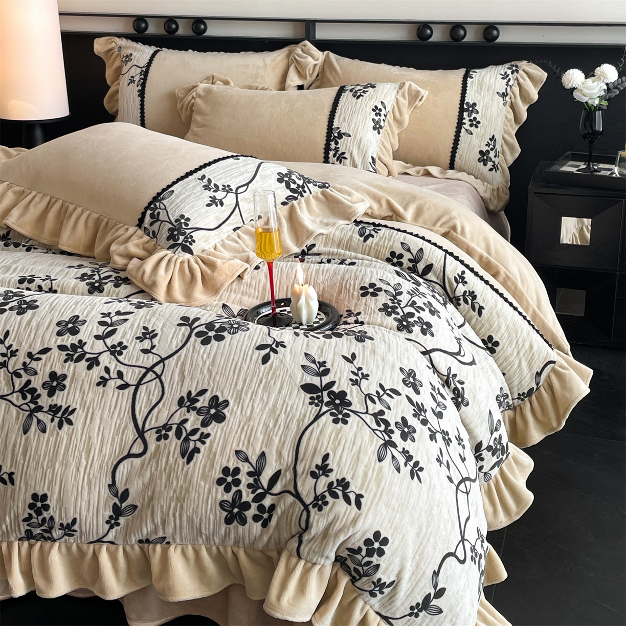 慕木家纺 2025新款A类高克重高端雕花烂花AB版工艺款拼接四件套绮梦系列(直播热款) 漫朔花藤