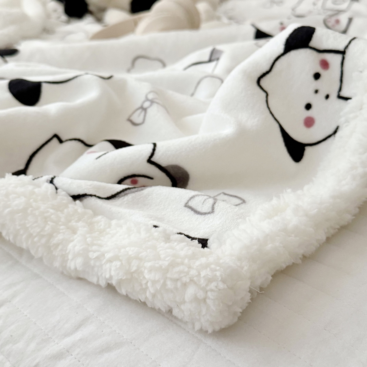 91家纺网 家纺一手货源 找家纺 航途席业 2025新款200g牛奶绒羊羔绒毛毯 狗狗时代