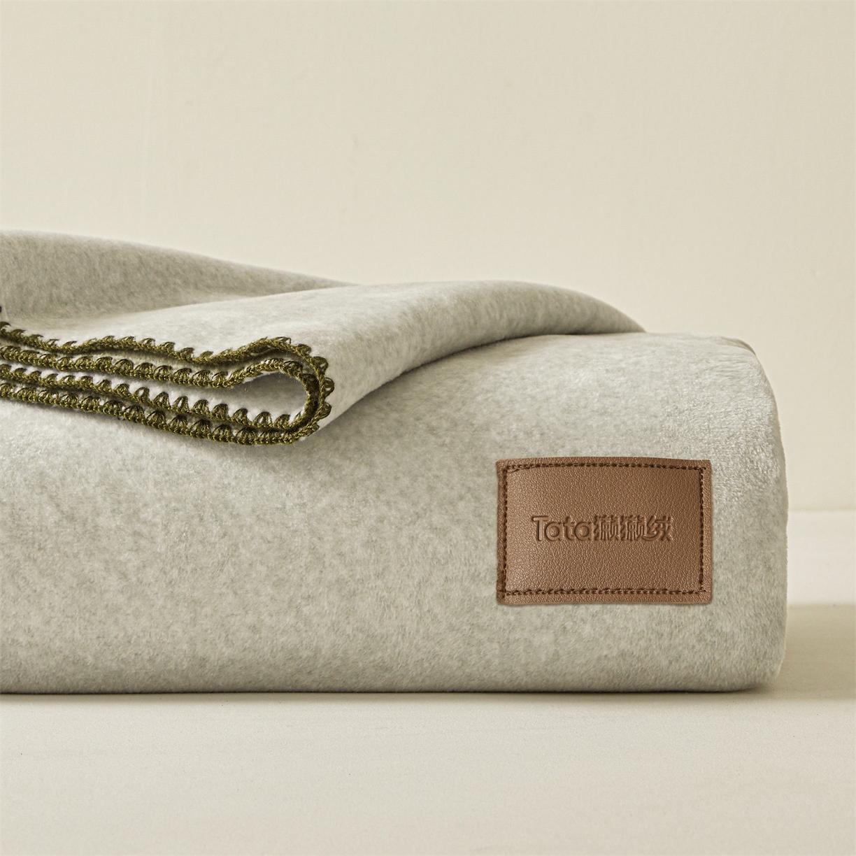 雯豆家纺 2025新款獭獭绒毛毯双层加厚纯色毯子高档高克重盖毯 莫兰迪绿