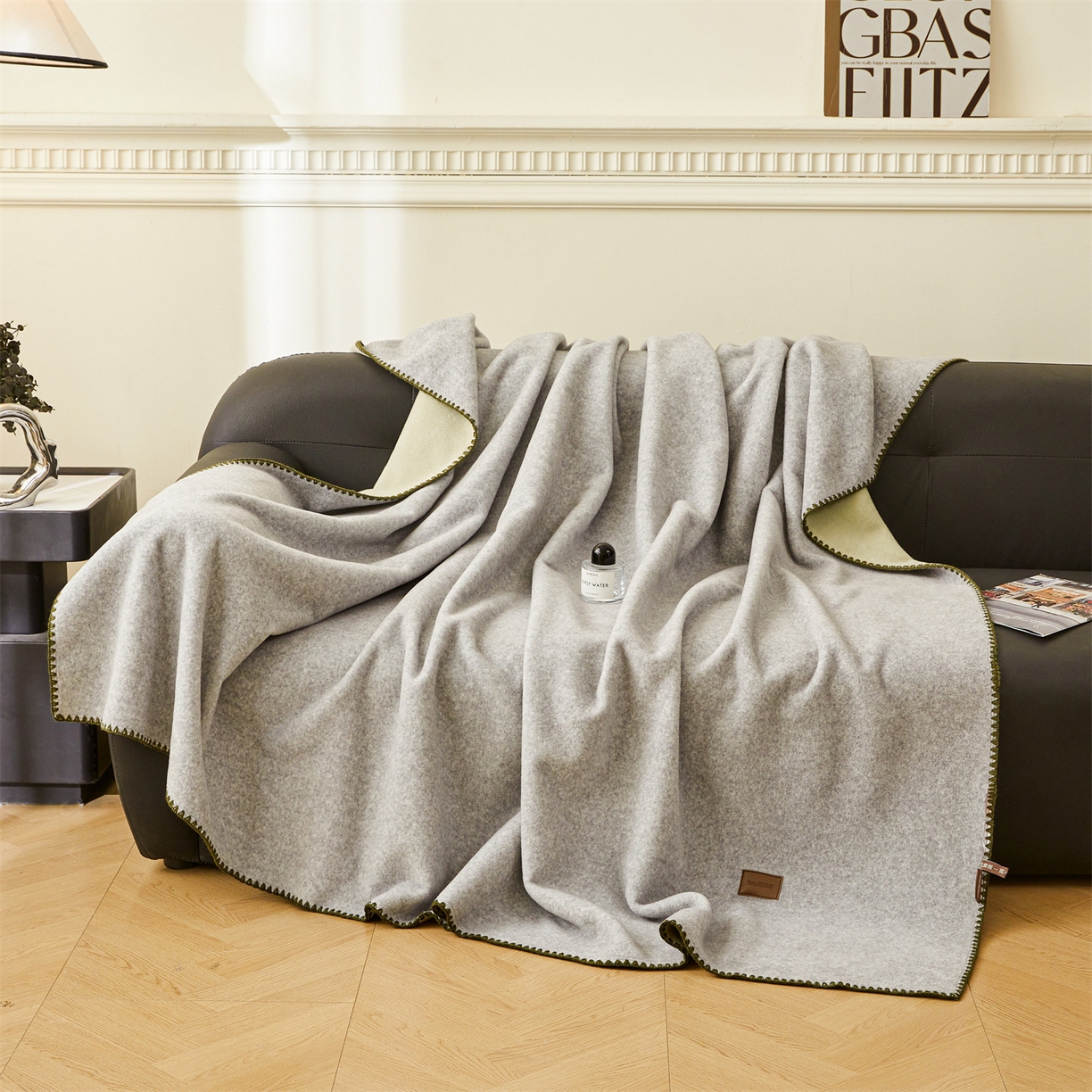 91家纺网 家纺一手货源 找家纺 雯豆家纺 2025新款獭獭绒毛毯双层加厚纯色毯子高档高克重盖毯 冰岛灰