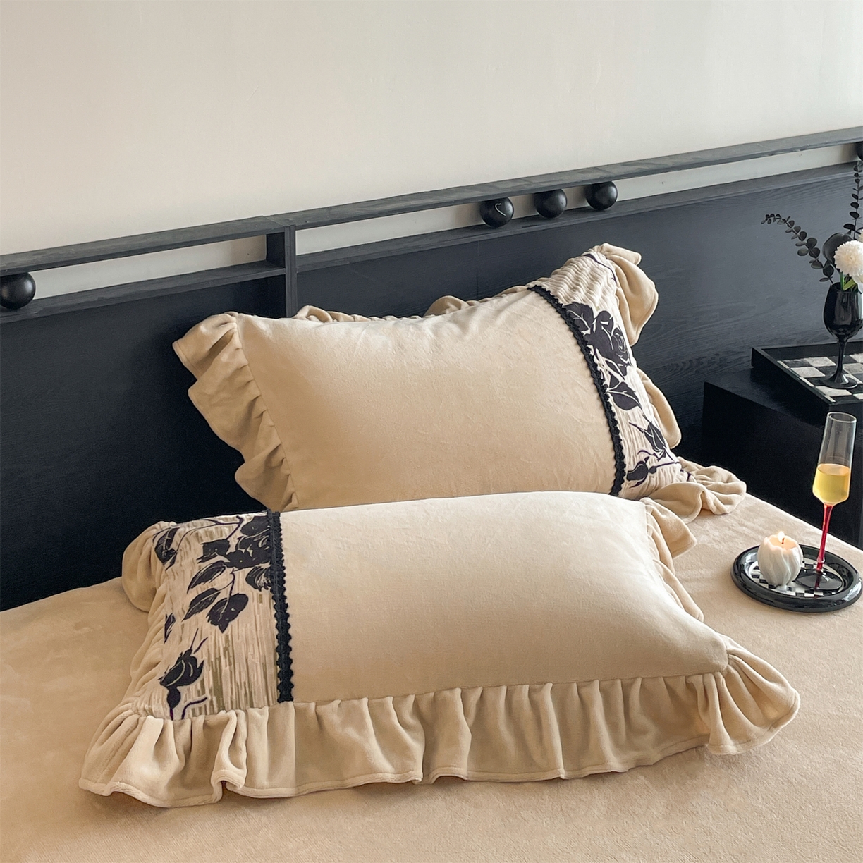 91家纺网 家纺一手货源 找家纺 慕木家纺 2025新款A类高克重高端雕花烂花AB版工艺款拼接四件套绮梦系列(直播热款) 玫瑰眠窝