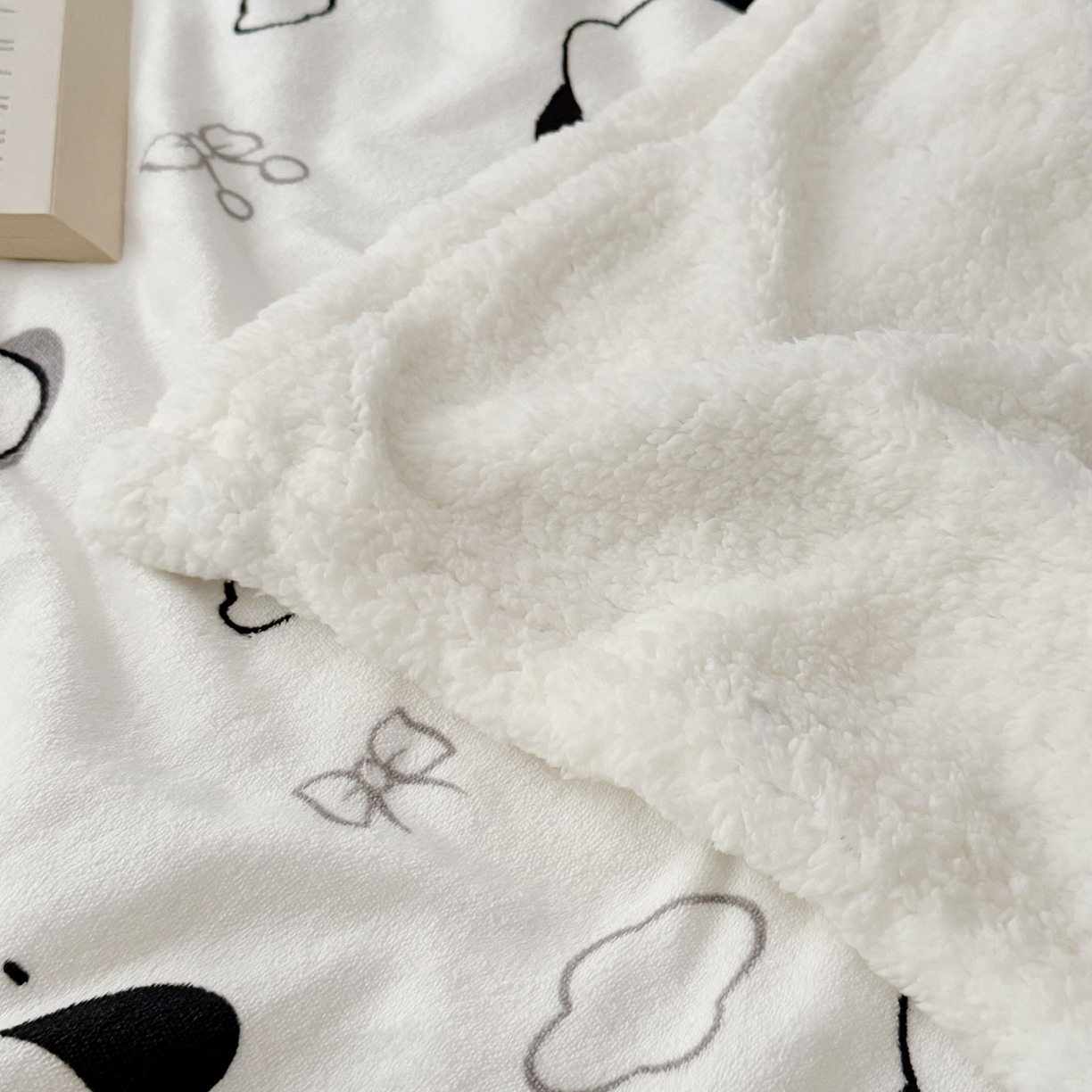 91家纺网 家纺一手货源 找家纺 航途席业 2025新款200g牛奶绒羊羔绒毛毯 狗狗时代