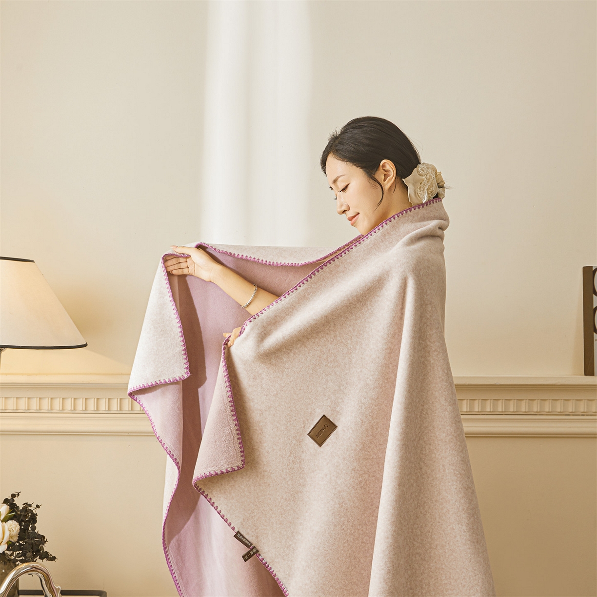 91家纺网 家纺一手货源 找家纺 雯豆家纺 2025新款獭獭绒毛毯双层加厚纯色毯子高档高克重盖毯 柔雾粉