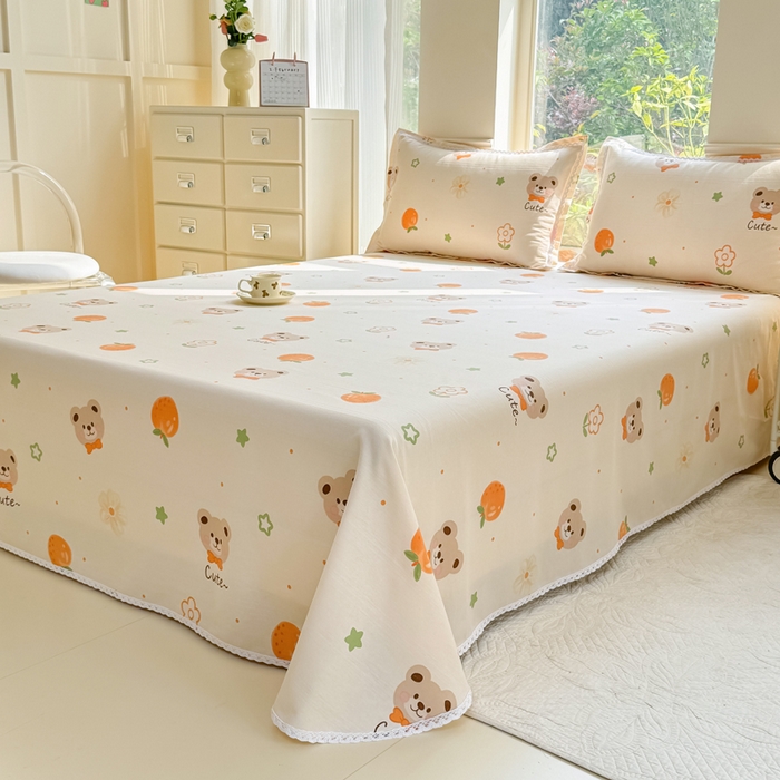 91家纺网 家纺一手货源 找家纺 梵克保罗 2025春夏原棉鱼骨棉老粗布花边印花床单软凉席三件套 萌熊