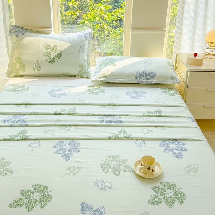 91家纺网 家纺一手货源 找家纺 梵克保罗 2025春夏原棉鱼骨棉老粗布花边印花床单软凉席三件套 翠叶