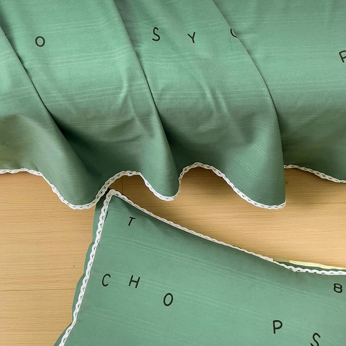 91家纺网 家纺一手货源 找家纺 梵克保罗 2025春夏原棉鱼骨棉老粗布花边印花床单软凉席三件套 宜家-绿