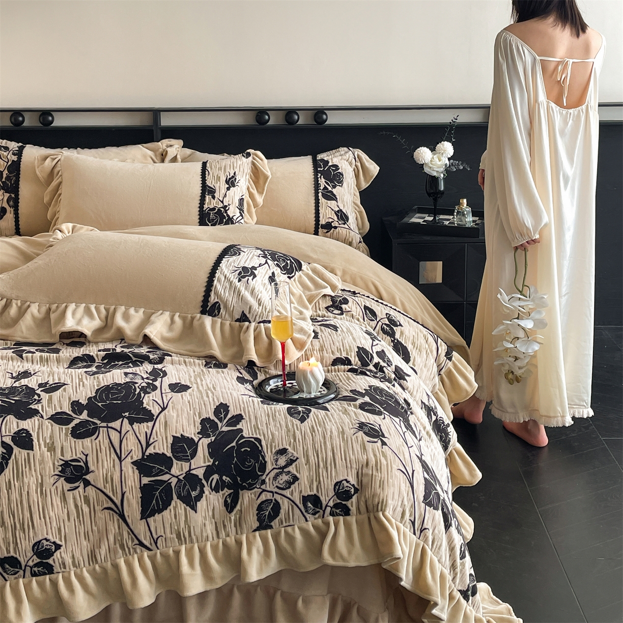 91家纺网 家纺一手货源 找家纺 慕木家纺 2025新款A类高克重高端雕花烂花AB版工艺款拼接四件套绮梦系列(直播热款) 玫瑰眠窝