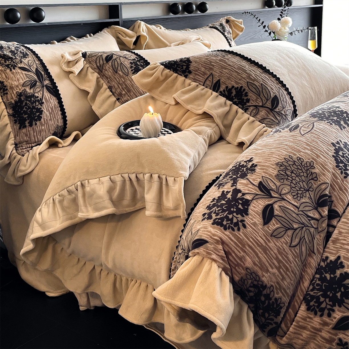 91家纺网 家纺一手货源 找家纺 慕木家纺 2025新款A类高克重高端雕花烂花AB版工艺款拼接四件套绮梦系列(直播热款) 花蔓韵