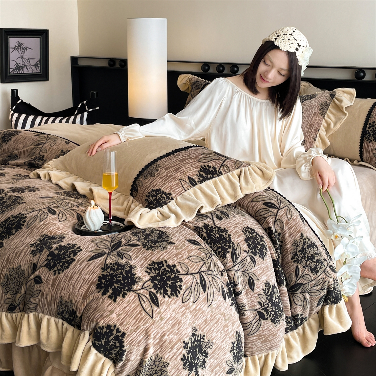 91家纺网 家纺一手货源 找家纺 慕木家纺 2025新款A类高克重高端雕花烂花AB版工艺款拼接四件套绮梦系列(直播热款) 花蔓韵