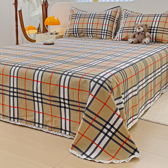 91家纺网 家纺一手货源 找家纺 梵克保罗 2025春夏原棉鱼骨棉老粗布花边印花床单软凉席三件套 英伦时尚