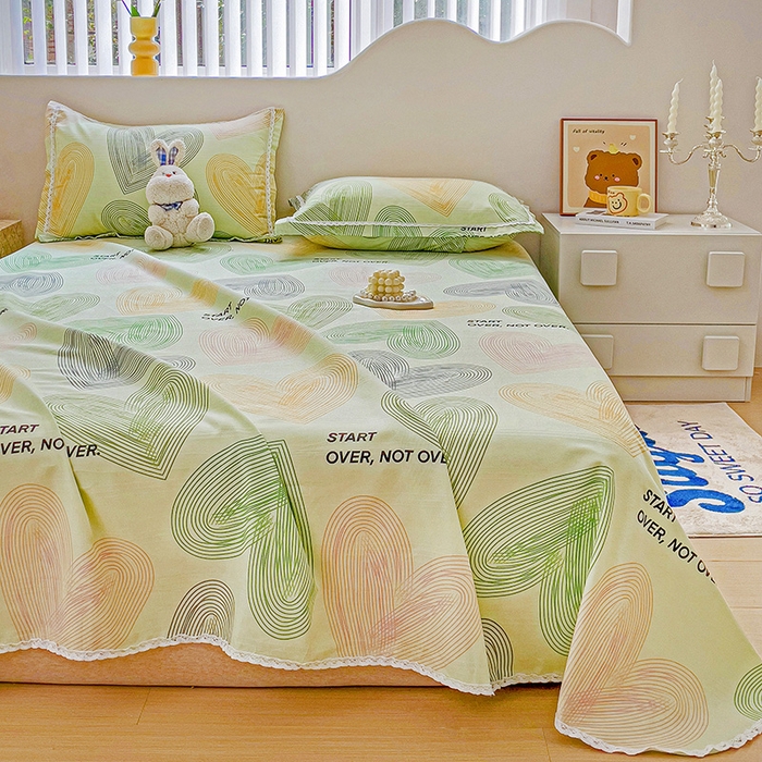 91家纺网 家纺一手货源 找家纺 梵克保罗 2025春夏原棉鱼骨棉老粗布花边印花床单软凉席三件套 心动-绿