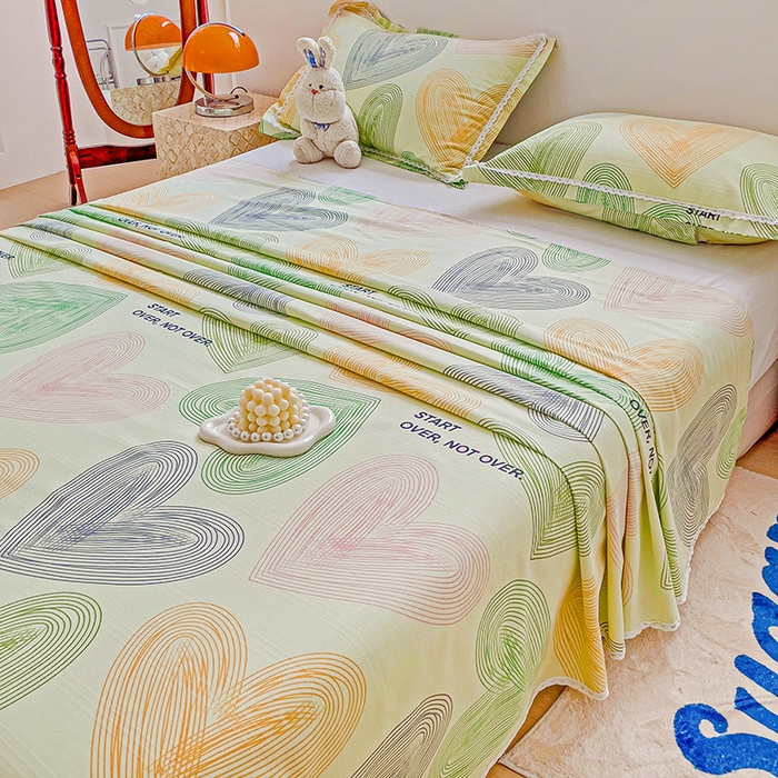 91家纺网 家纺一手货源 找家纺 梵克保罗 2025春夏原棉鱼骨棉老粗布花边印花床单软凉席三件套 心动-绿