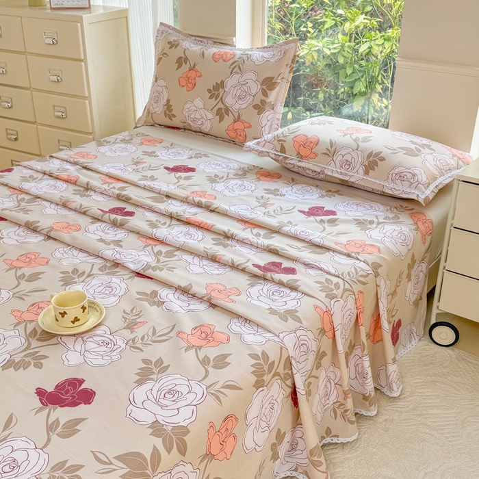 91家纺网 家纺一手货源 找家纺 梵克保罗 2025春夏原棉鱼骨棉老粗布花边印花床单软凉席三件套 玫瑰