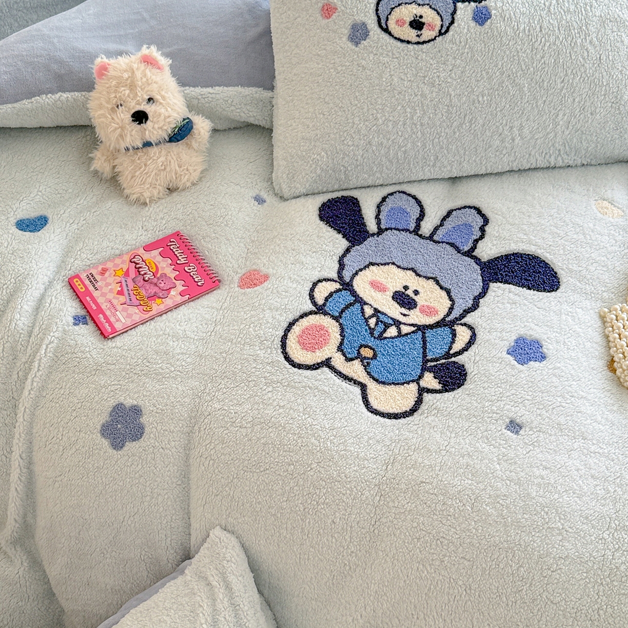 91家纺网 家纺一手货源 找家纺 懒猫家纺 2025新款羊羔绒刺绣四件套系列 兔耳先生